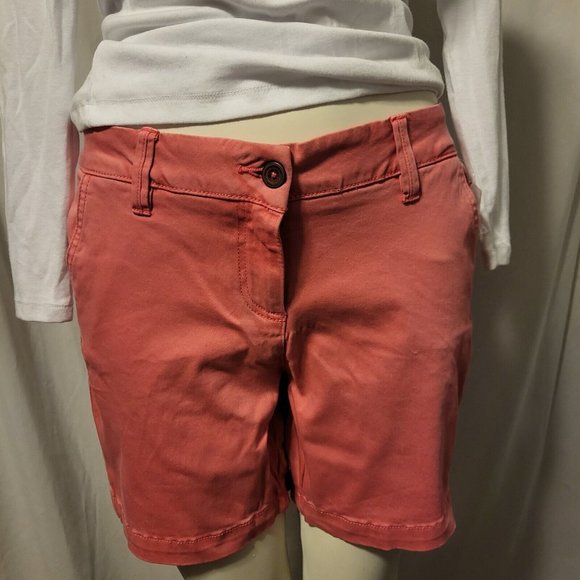 Land 'n Sea Women’s Pink Button Chino Shorts Size 2, NWOT - Picture 2 of 5